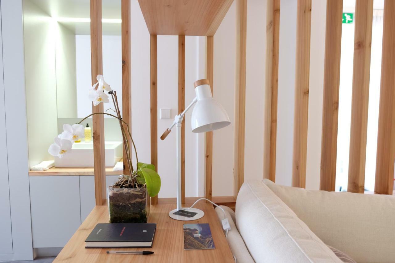 Ponta Delgada Pink House Azores מראה חיצוני תמונה