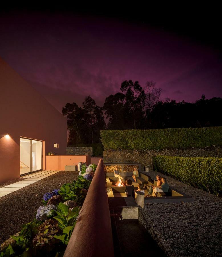 Ponta Delgada Pink House Azores מראה חיצוני תמונה